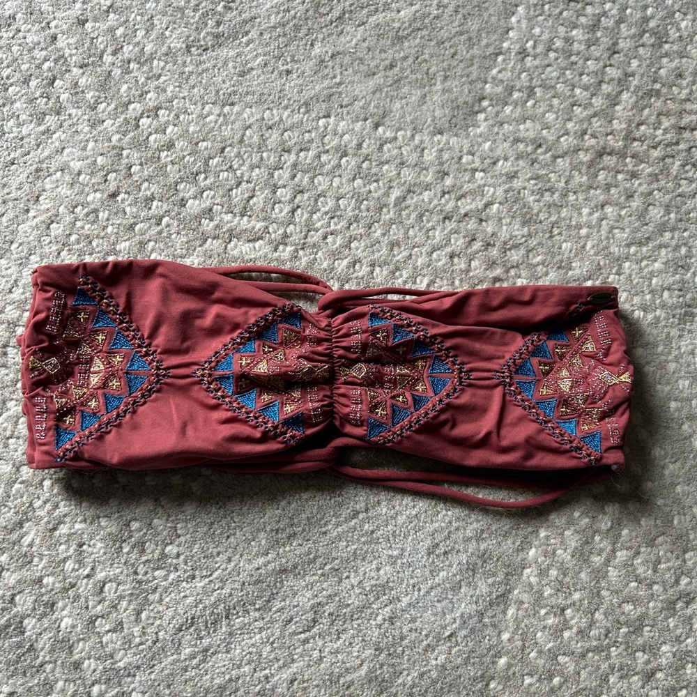 O’Neil women’s size medium bandeau swim top